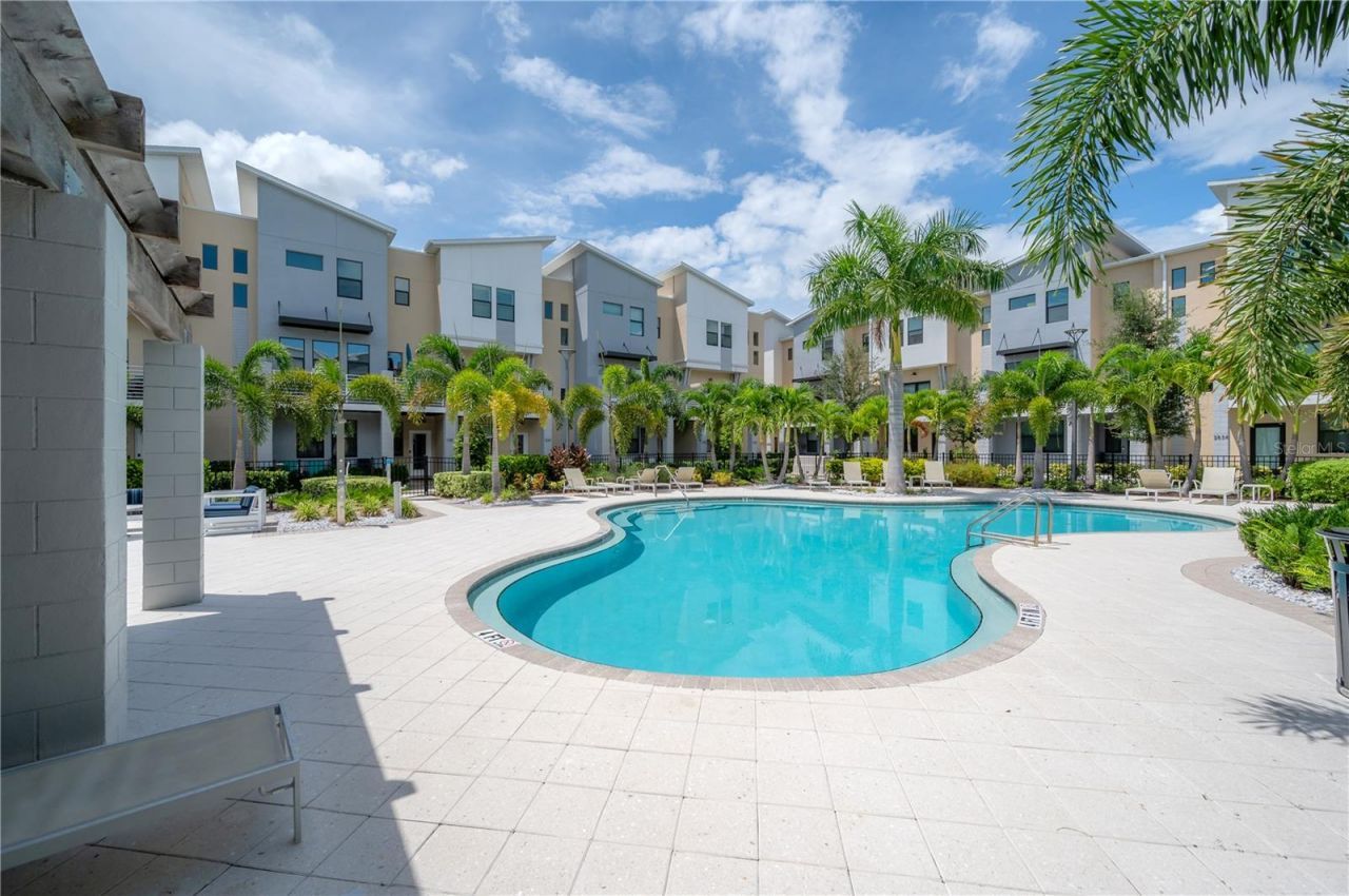 1162 25th Way N, Saint Petersburg, FL 33713 Photo