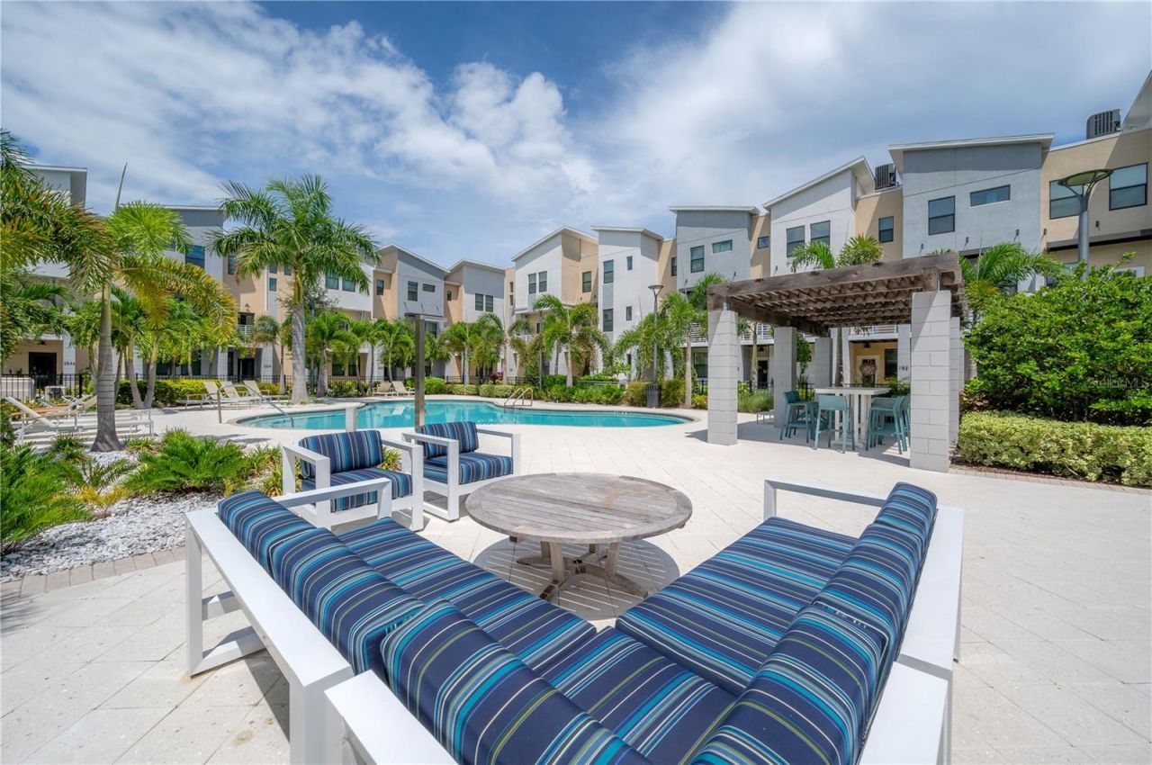 1162 25th Way N, Saint Petersburg, FL 33713 Photo