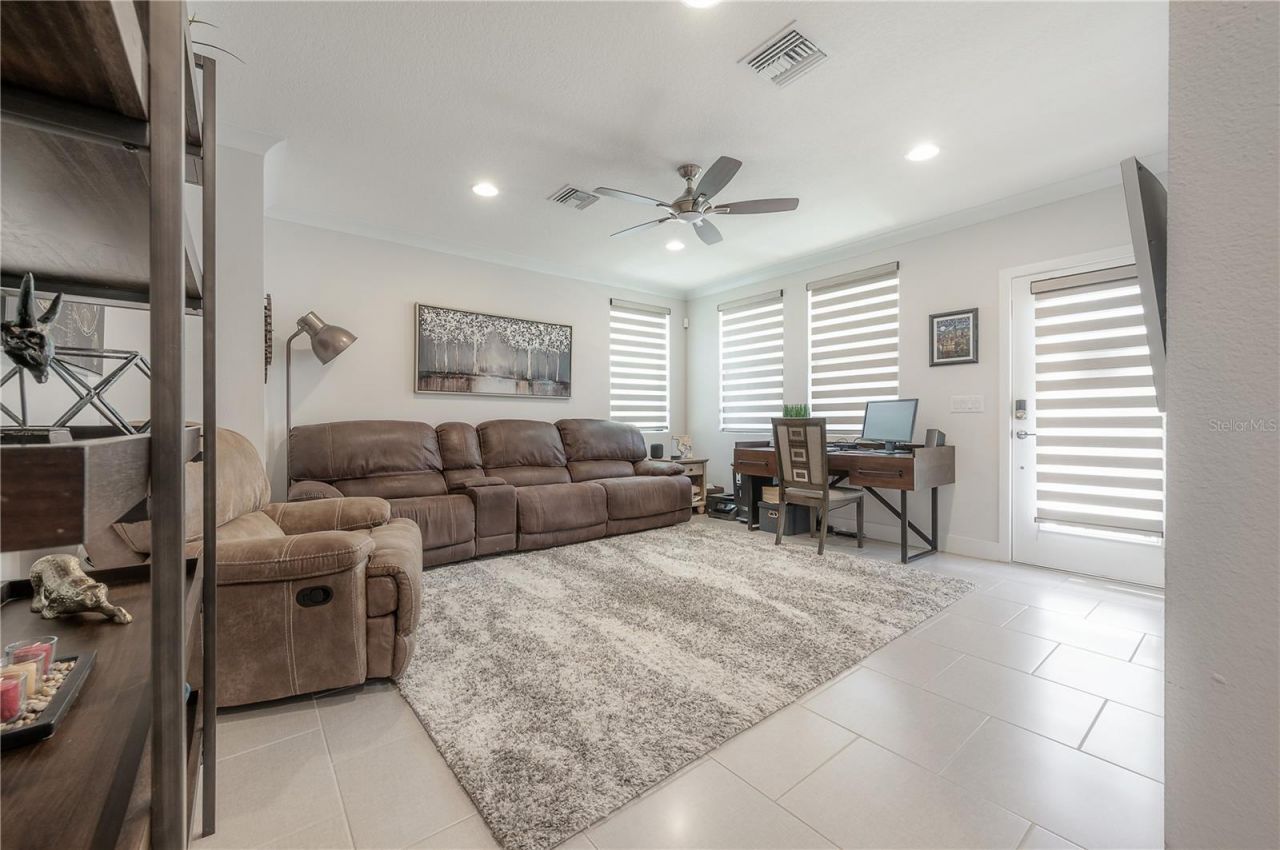 1162 25th Way N, Saint Petersburg, FL 33713 Photo