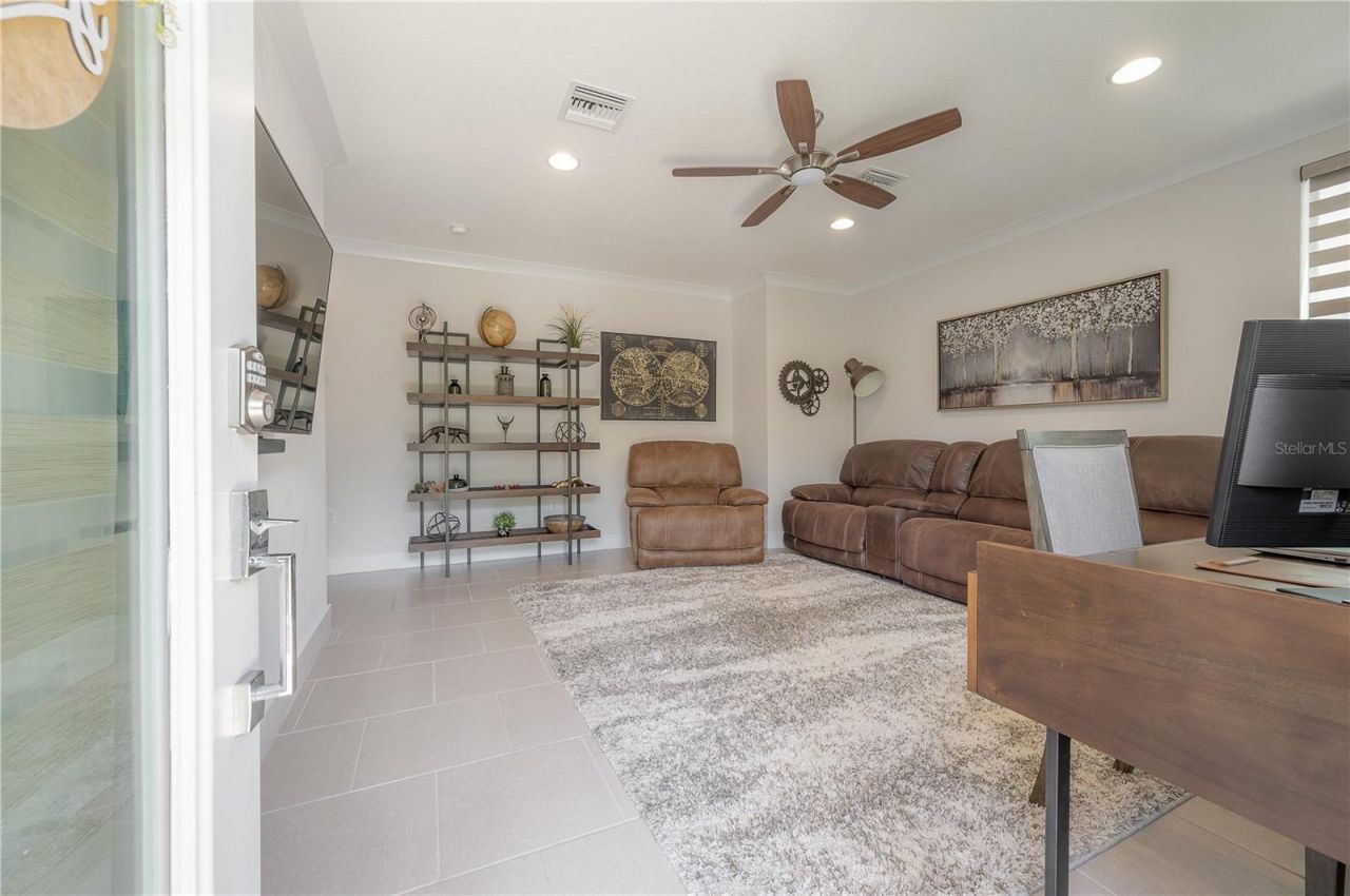 1162 25th Way N, Saint Petersburg, FL 33713 Photo