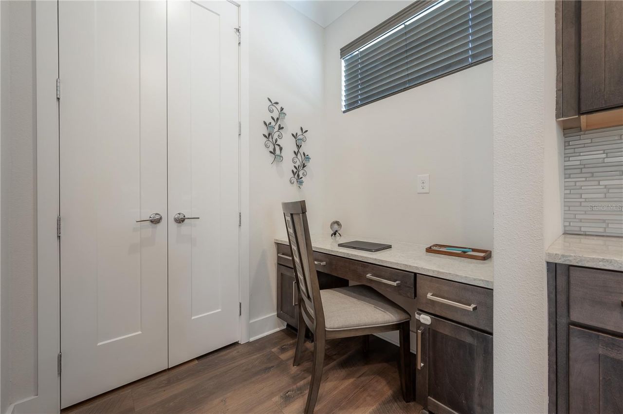 1162 25th Way N, Saint Petersburg, FL 33713 Photo