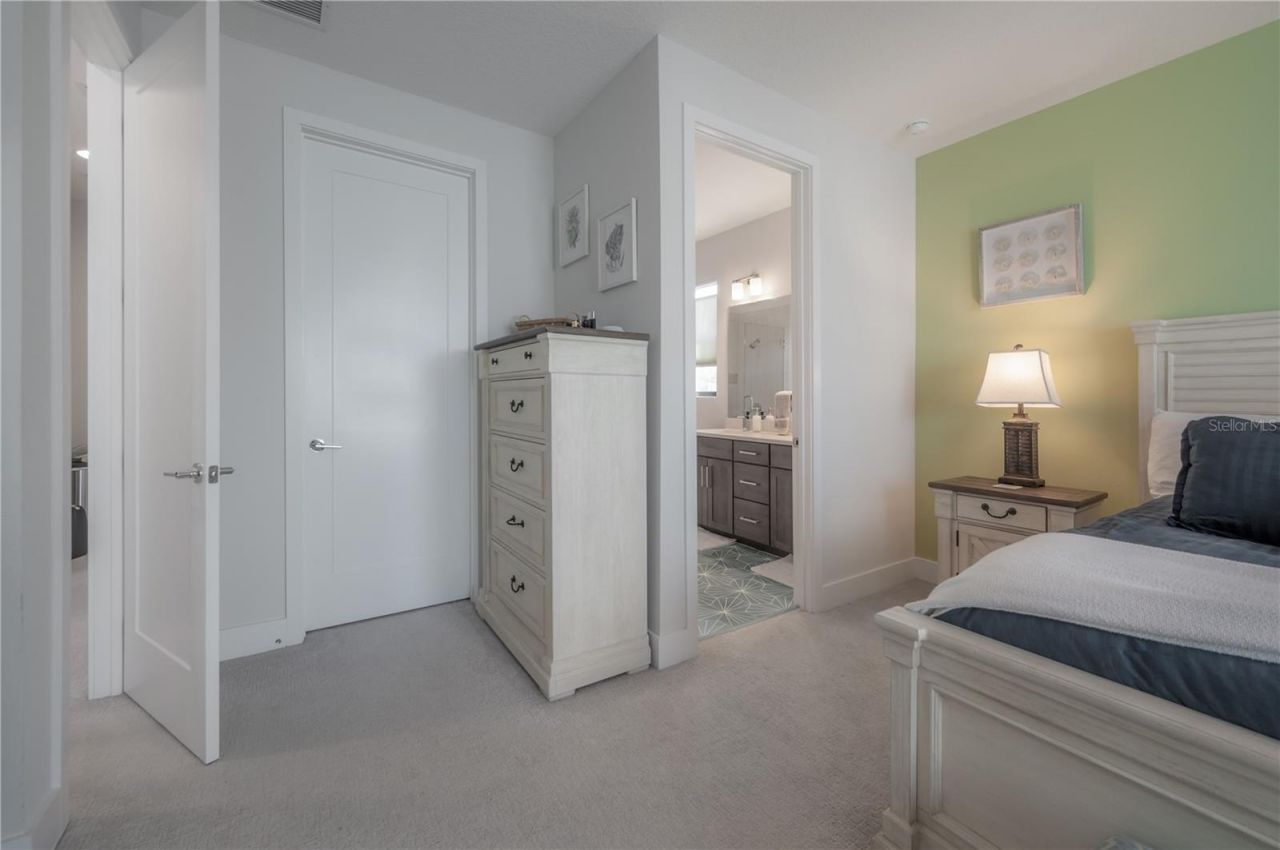 1162 25th Way N, Saint Petersburg, FL 33713 Photo