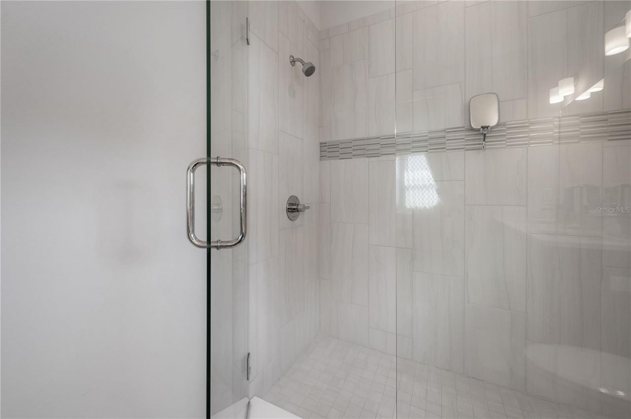1162 25th Way N, Saint Petersburg, FL 33713 Photo