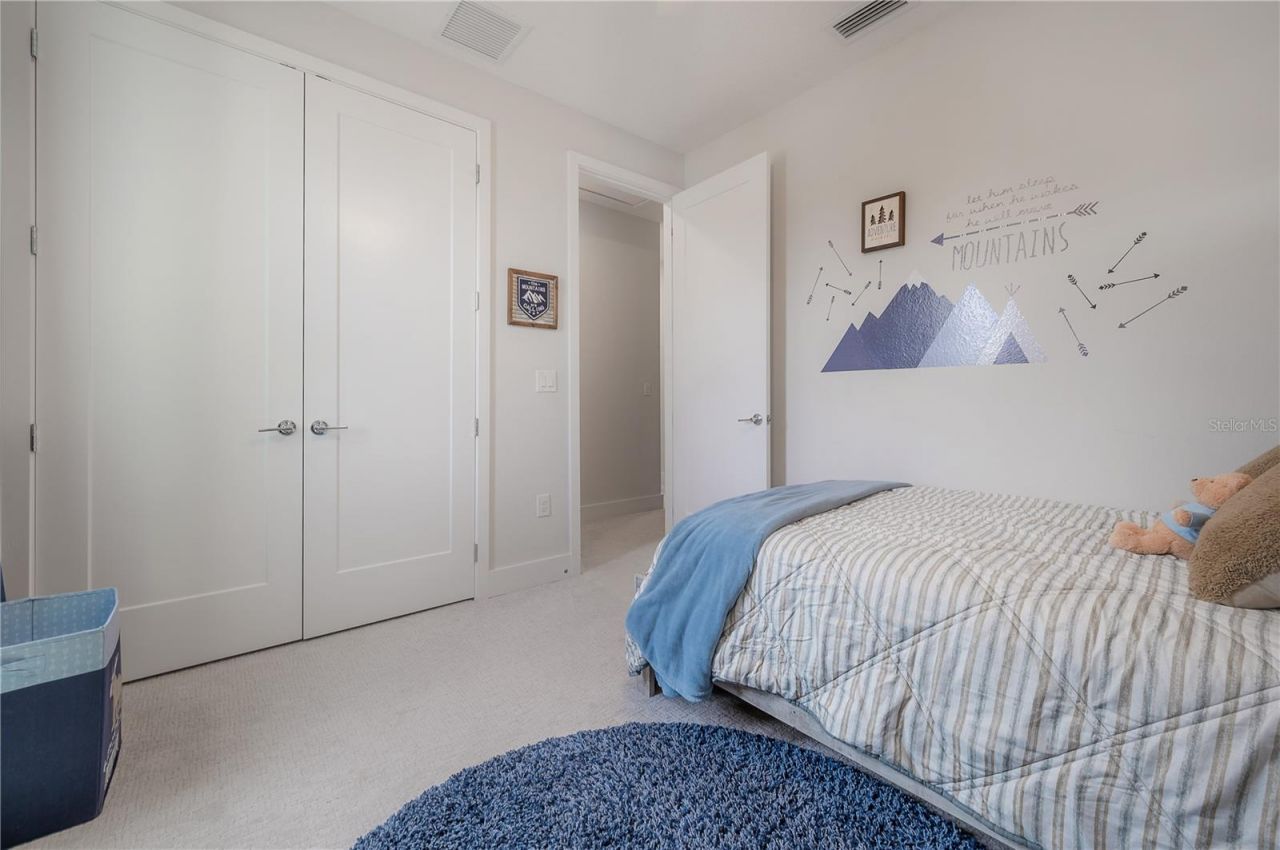 1162 25th Way N, Saint Petersburg, FL 33713 Photo