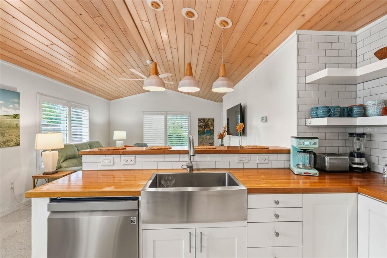 845 Highland Street , Sarasota, FL 34234 Photo