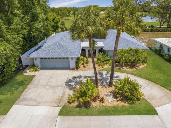 656 MEHLENBACHER ROAD , BELLEAIR, FL 33756