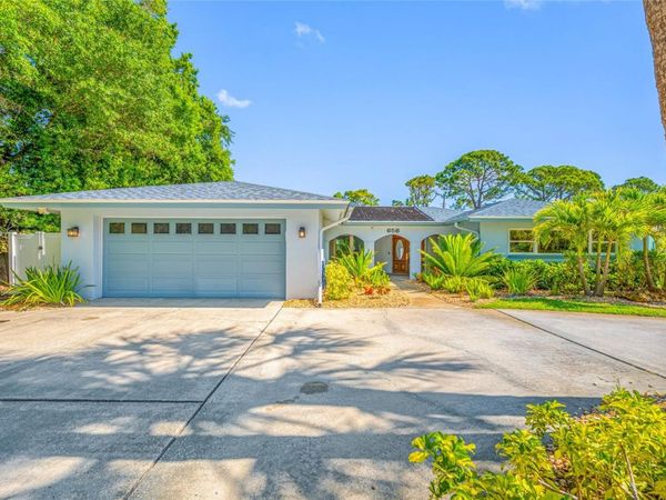 656 MEHLENBACHER ROAD, BELLEAIR, FL 33756