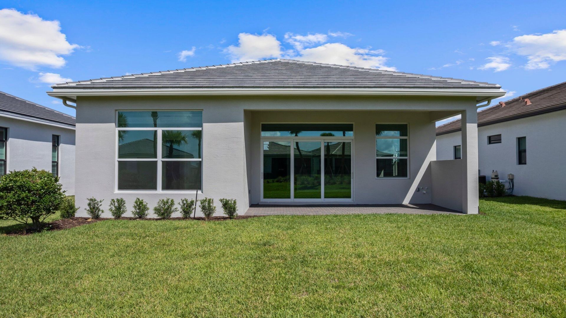 8225 SW Valsovano Way, Port Saint Lucie, FL 34987 Photo