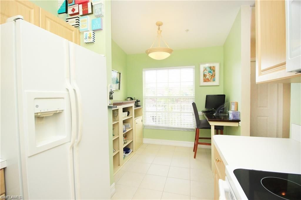 2925 Cypress Trace Cir, Unit 201, Naples, FL 34119 Photo