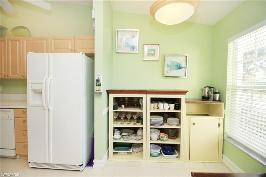 2925 Cypress Trace Cir, Unit 201, Naples, FL 34119 Photo