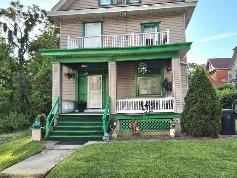2704 Euclid Avenue, Cincinnati, OH 45219 Photo 1