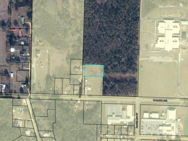 104 Treadwell Drive , Bonifay, FL 32425