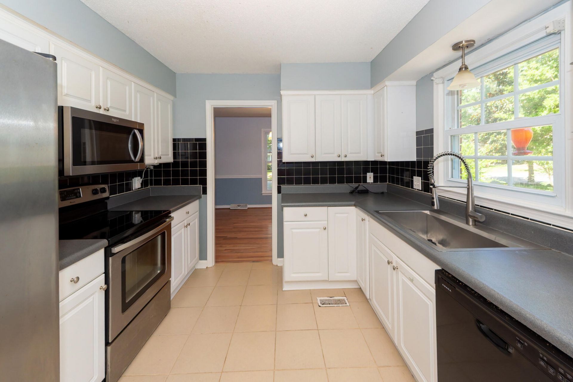 109 Runnymede Lane Photo 15