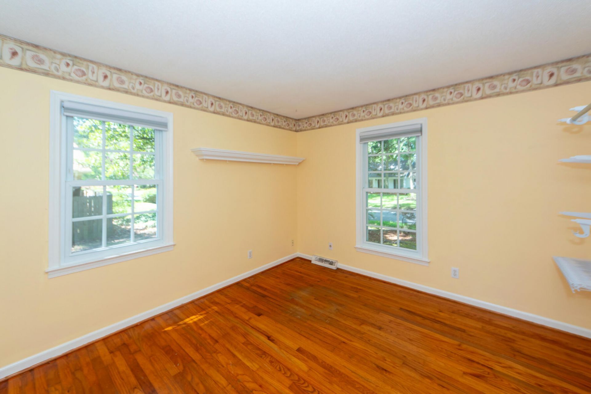 109 Runnymede Lane Photo 19