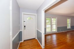 109 Runnymede Lane photo 4