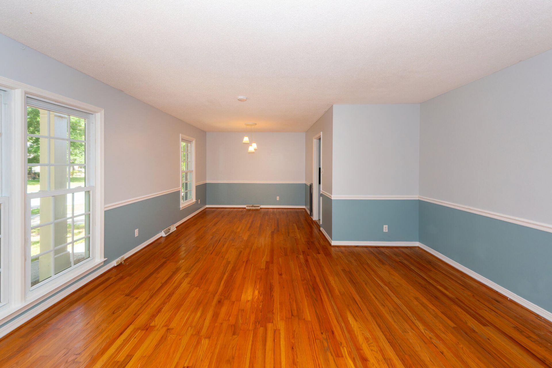 109 Runnymede Lane Photo 5