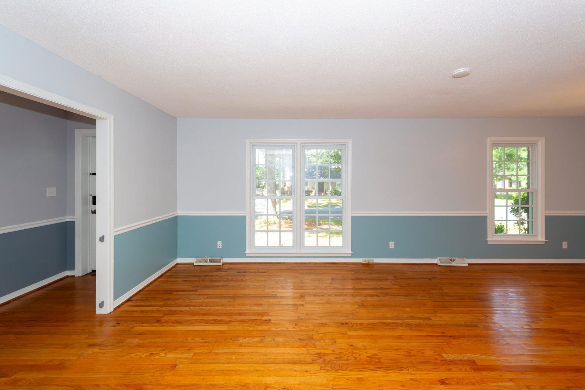 109 Runnymede Lane Photo 6