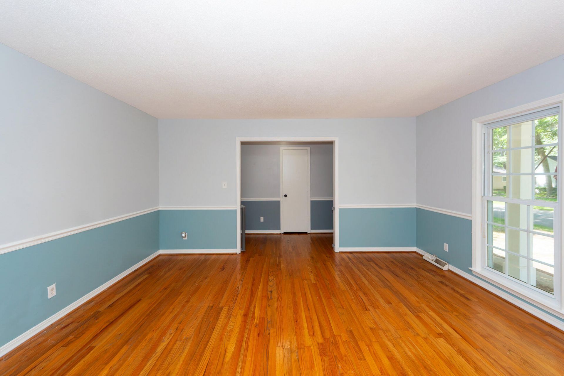 109 Runnymede Lane Photo 8