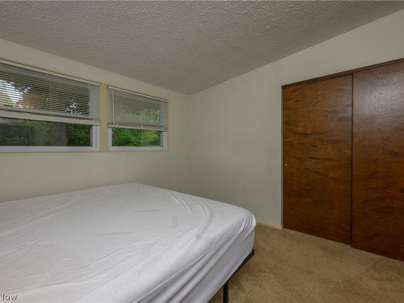 324 Lynn Circle NW, Canton, OH 44708 Photo 12