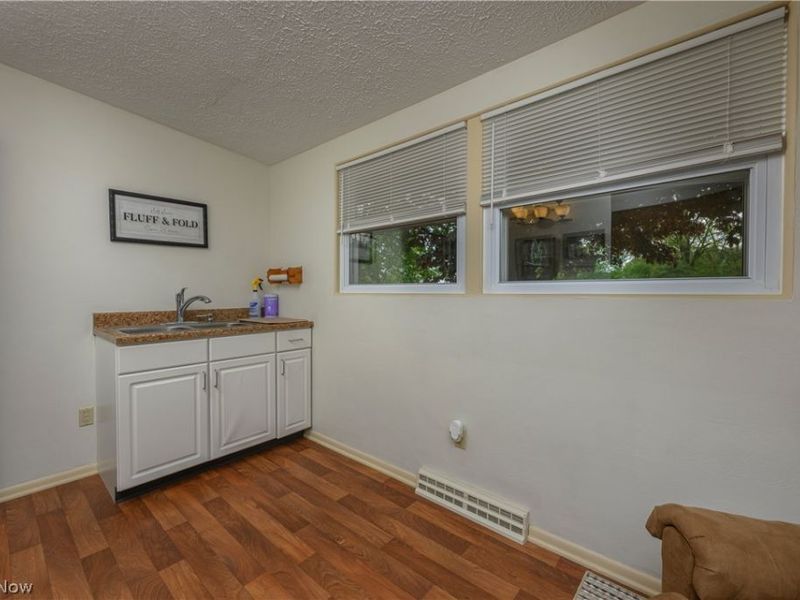 324 Lynn Circle NW, Canton, OH 44708 Photo 15