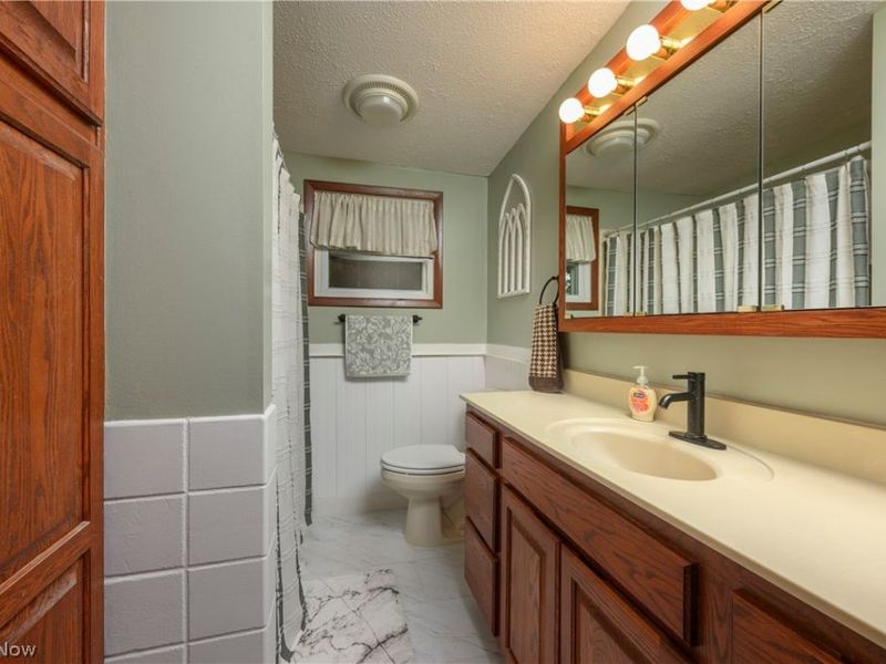 324 Lynn Circle NW, Canton, OH 44708 Photo 17