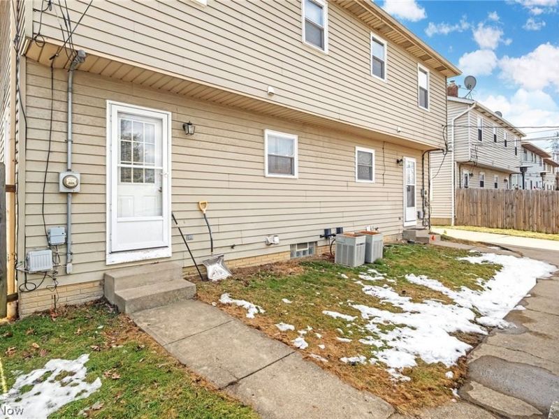 9020 Memphis Avenue, Brooklyn, OH 44144 Photo 38