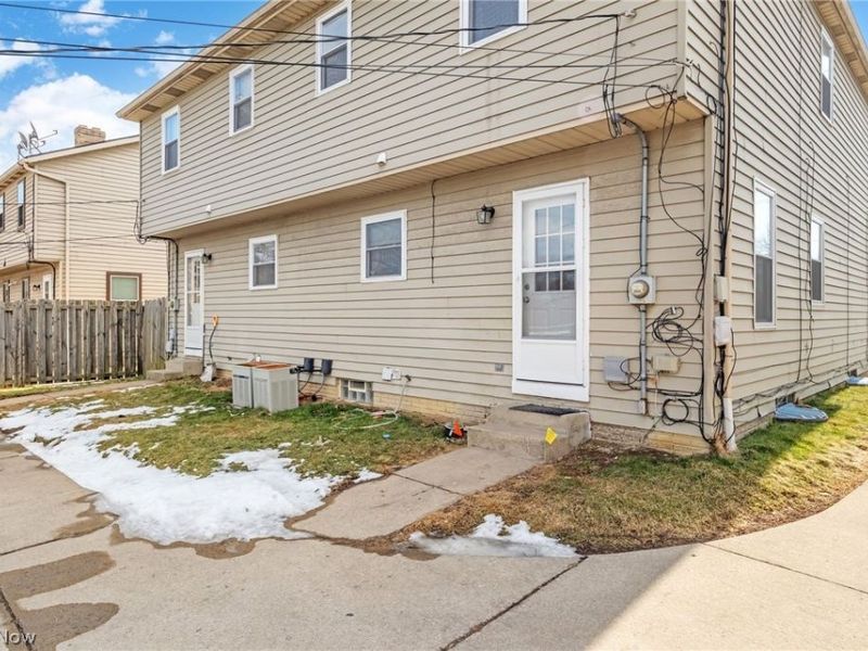 9020 Memphis Avenue, Brooklyn, OH 44144 Photo 39