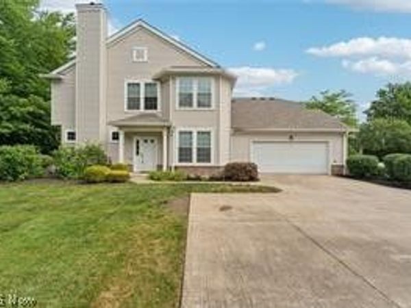 2672 Wyndgate Court , Unit 2672, Westlake, OH 44145