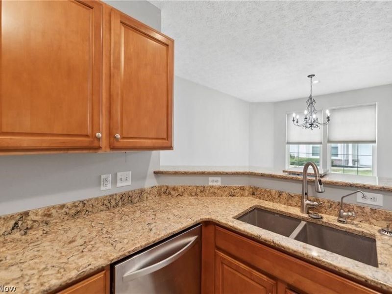 2672 Wyndgate Court, Unit 2672, Westlake, OH 44145 Photo 16