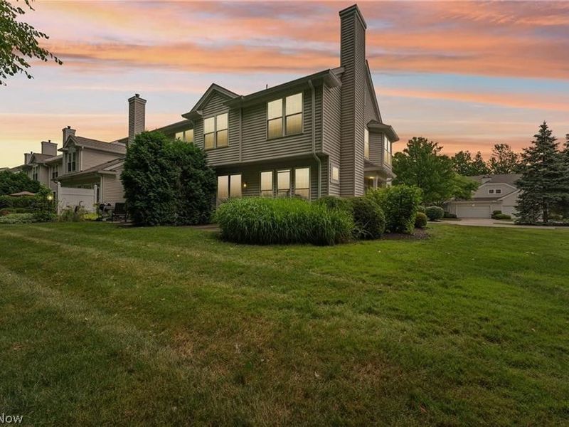 2672 Wyndgate Court, Unit 2672, Westlake, OH 44145 Photo 5
