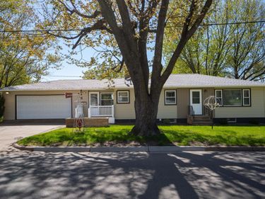 404 4th Street N, Sauk Rapids, MN 56379