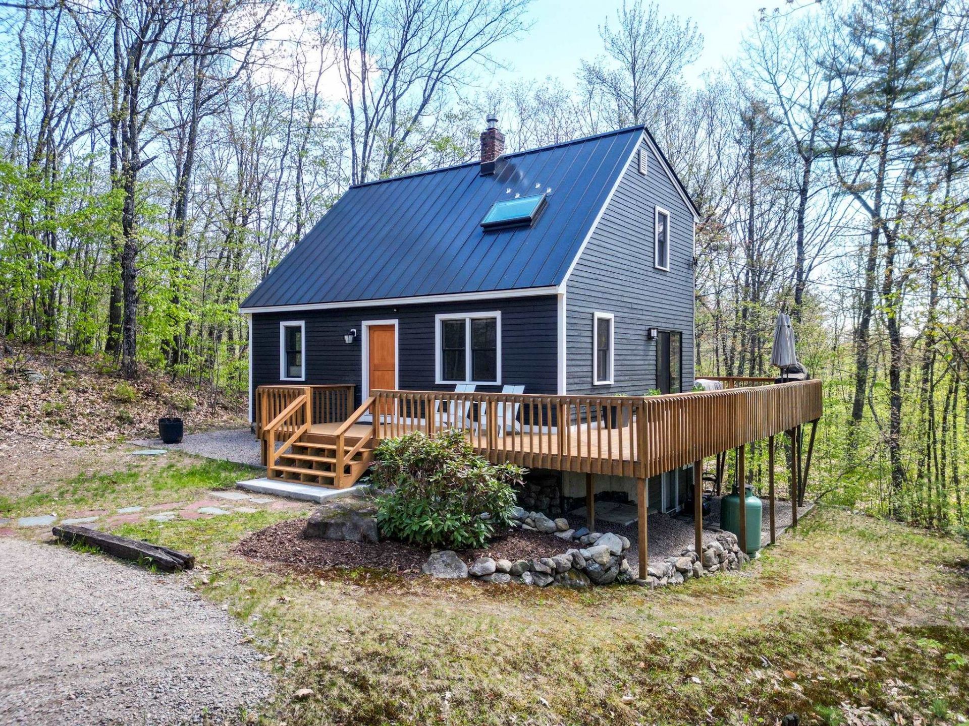 9 Oak Ridge Road, Madison, NH 03849 Main Photo