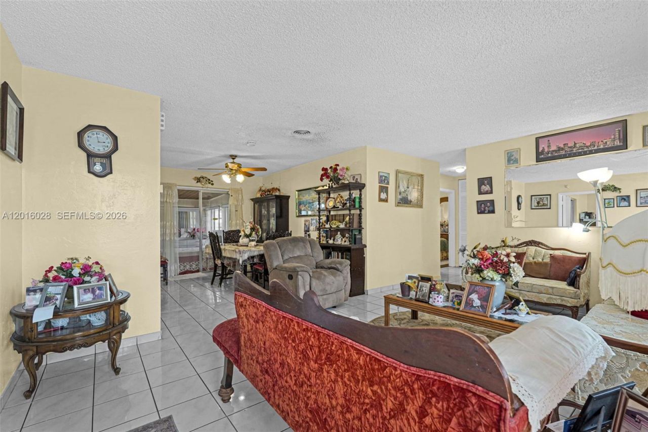 10565 SW 156th Ln, Miami, FL 33157 Photo