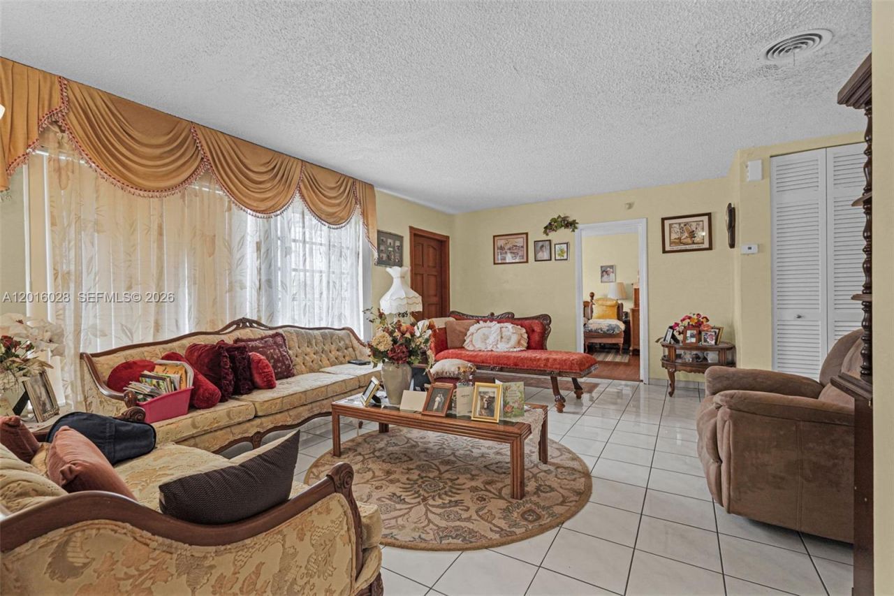 10565 SW 156th Ln, Miami, FL 33157 Photo