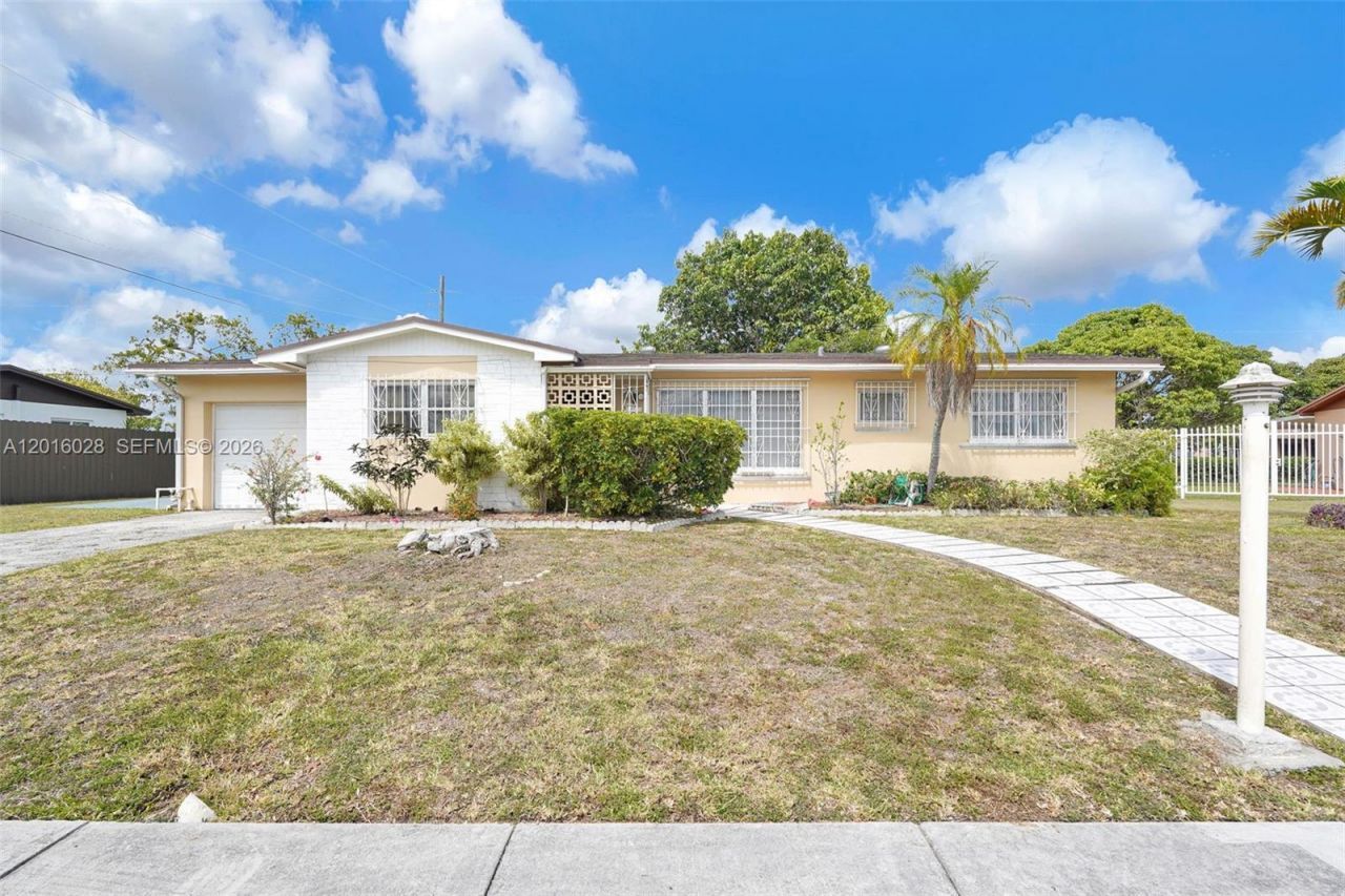 10565 SW 156th Ln, Miami, FL 33157 Photo