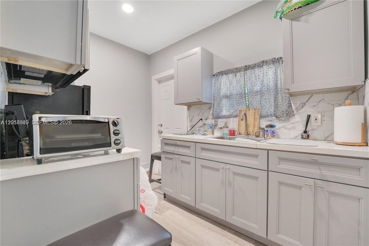 35 NW 57th St , Miami, FL 33127 Photo