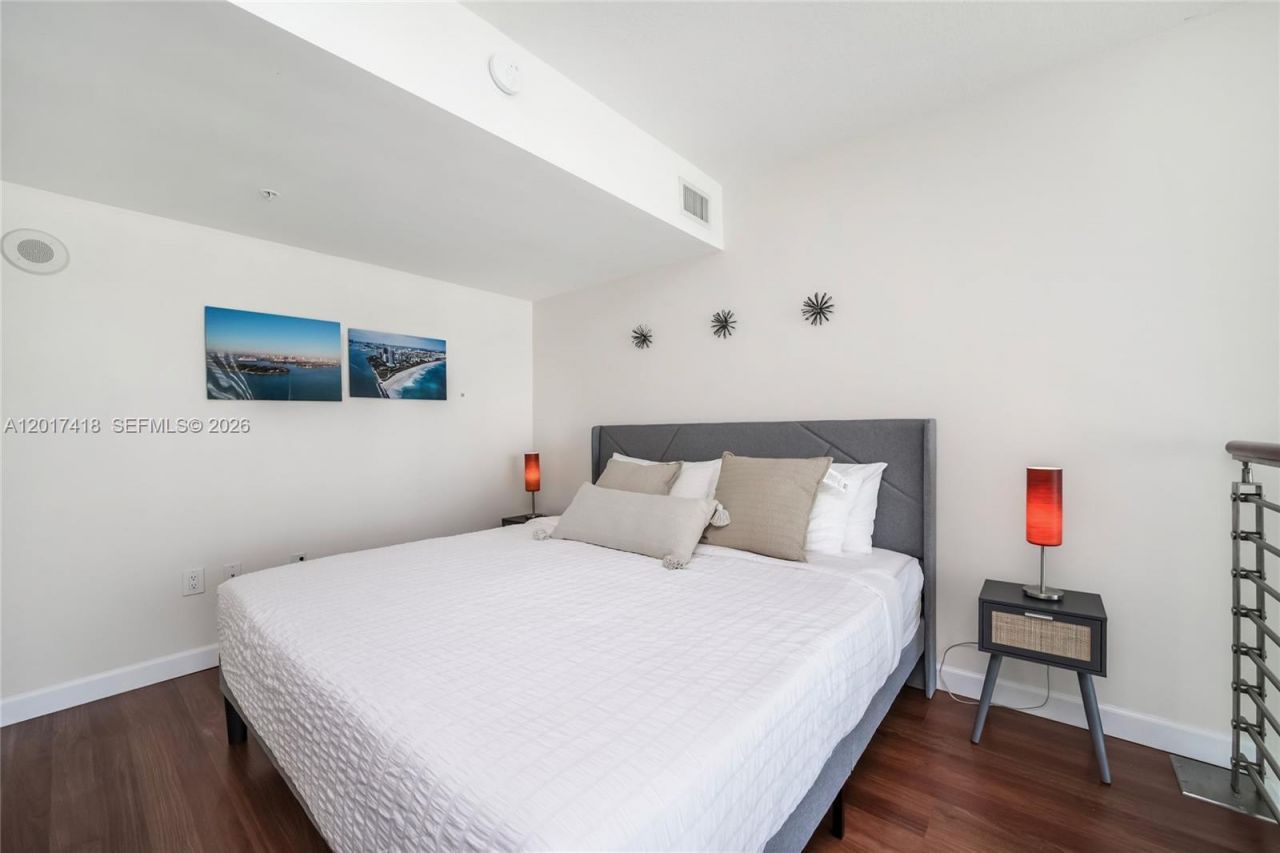 41 SE 5th St , Unit 1003, Miami, FL 33131 Photo