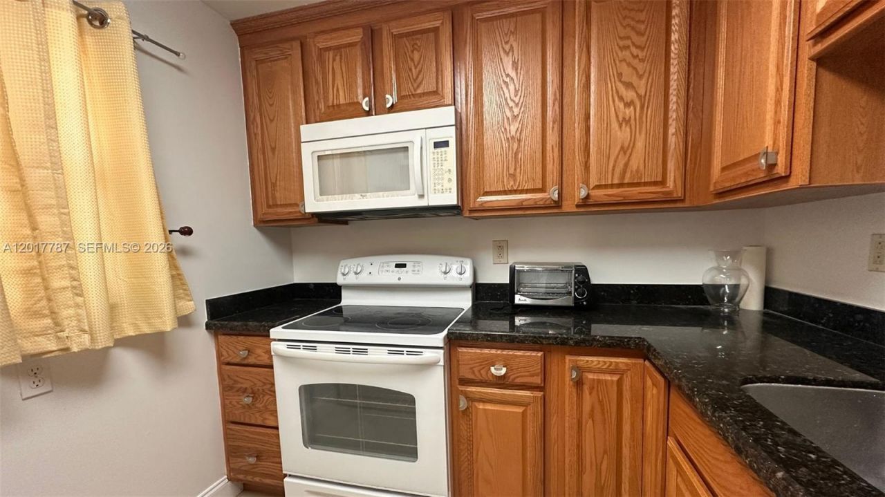 7725 SW 86th St , Unit A1-321, Miami, FL 33143 Photo