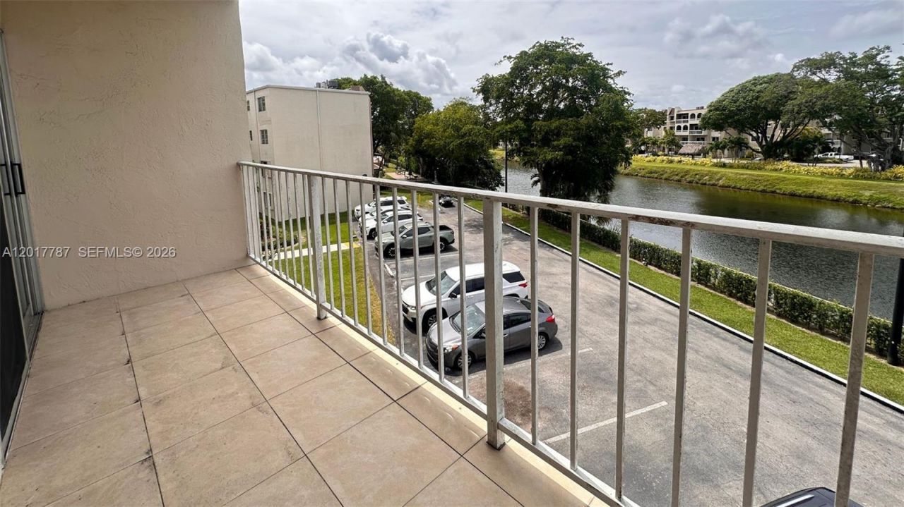 7725 SW 86th St , Unit A1-321, Miami, FL 33143 Photo