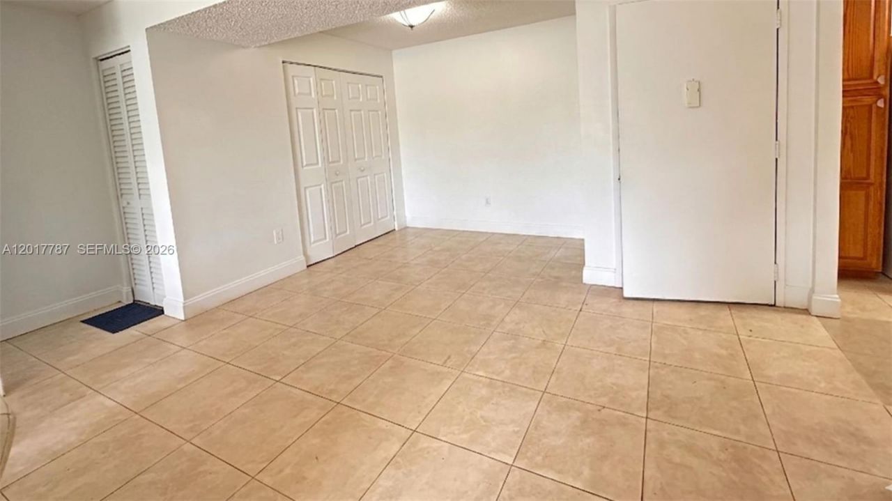7725 SW 86th St , Unit A1-321, Miami, FL 33143 Photo