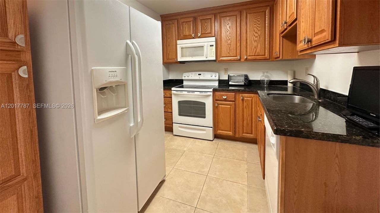 7725 SW 86th St , Unit A1-321, Miami, FL 33143 Photo