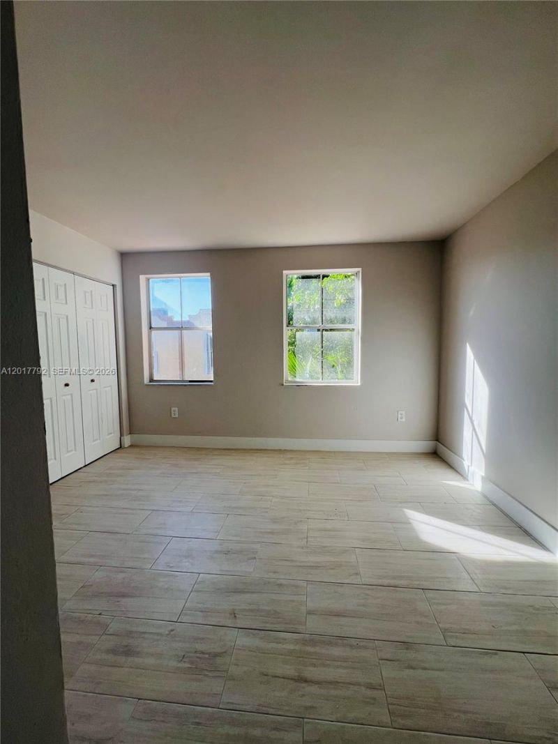 380 NW 85th Pl , Unit 1406, Miami, FL 33126 Photo