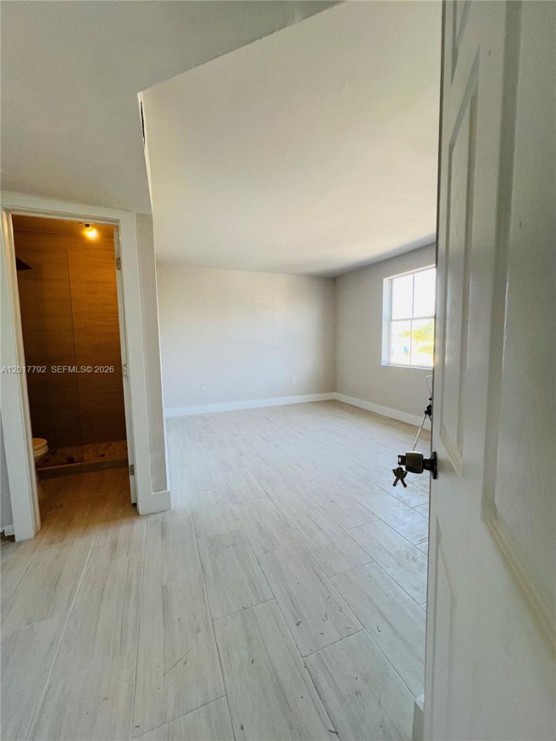 380 NW 85th Pl , Unit 1406, Miami, FL 33126 Photo