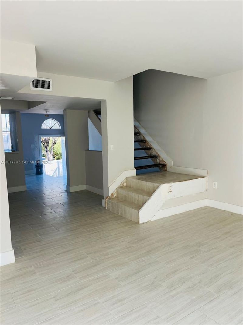 380 NW 85th Pl , Unit 1406, Miami, FL 33126 Photo