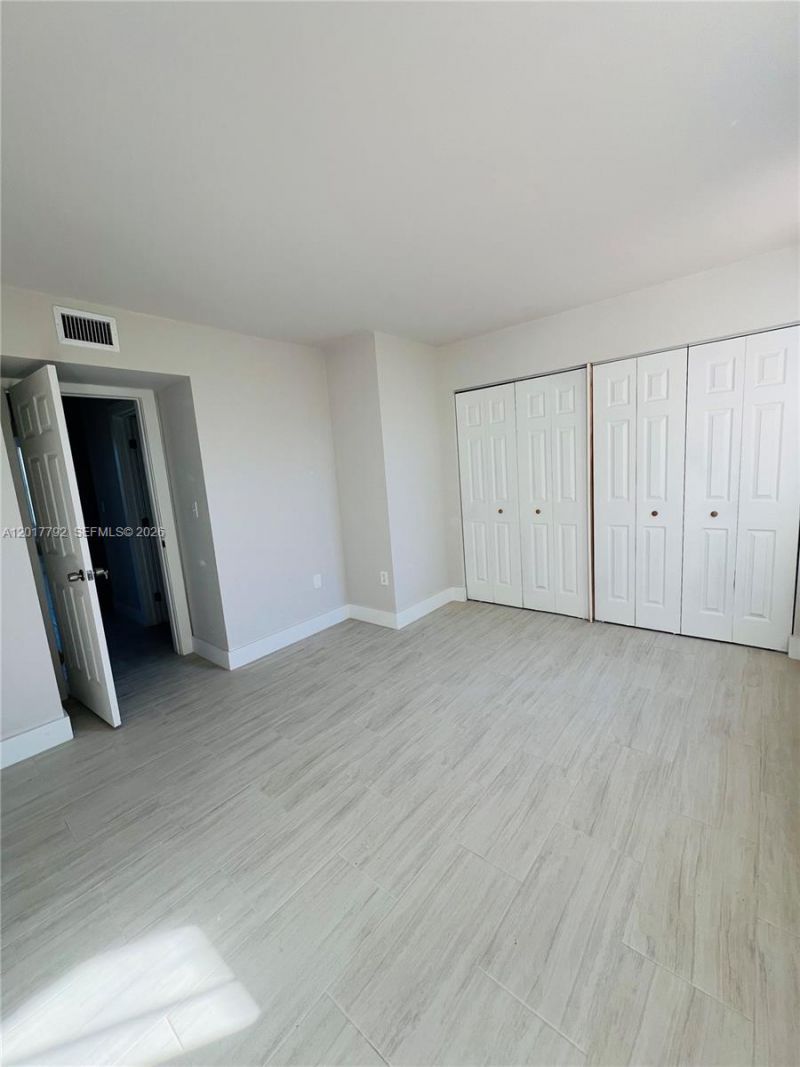 380 NW 85th Pl , Unit 1406, Miami, FL 33126 Photo