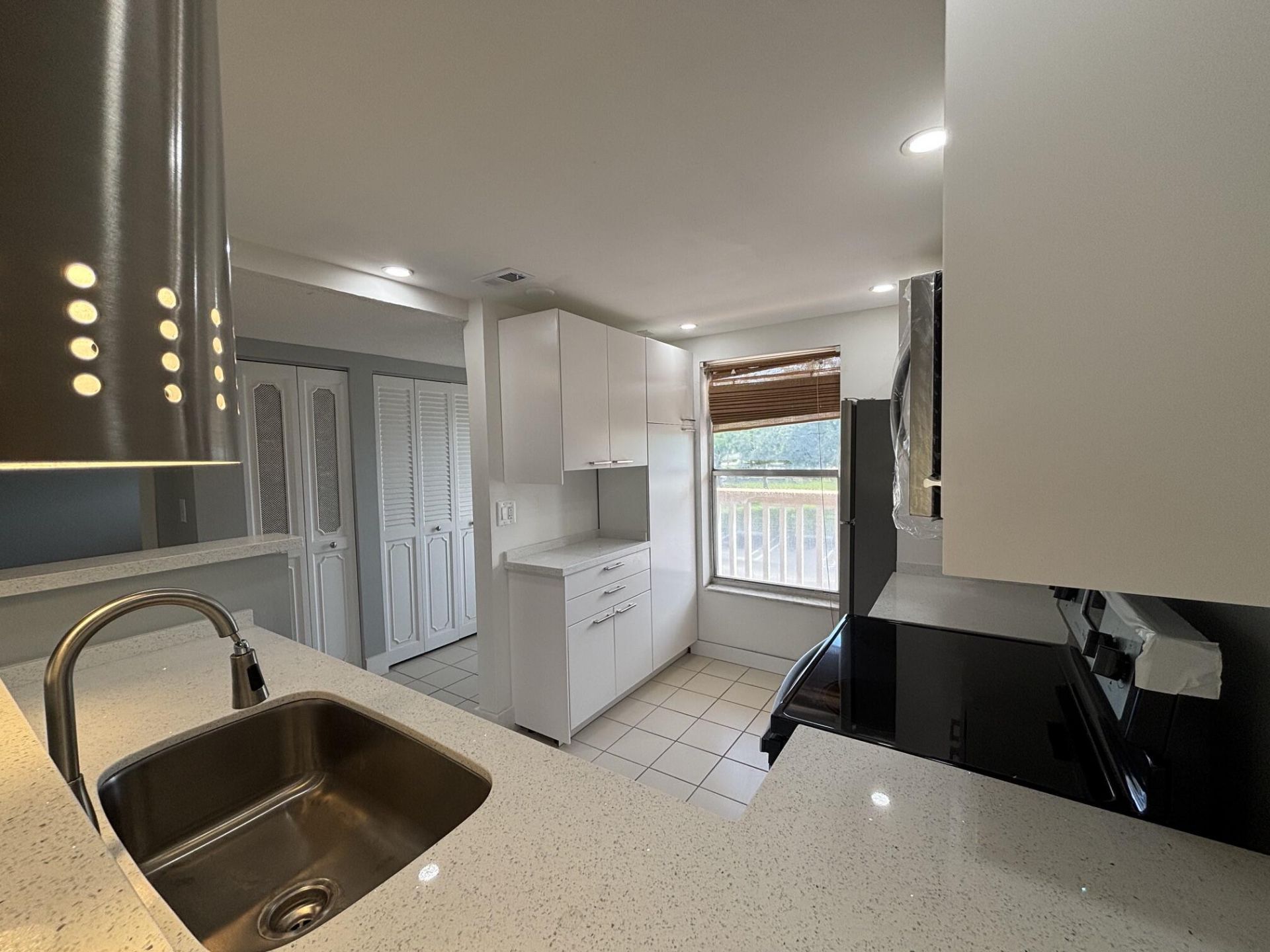 6051 NW 61st Avenue, Unit 103, Tamarac, FL 33319 Photo