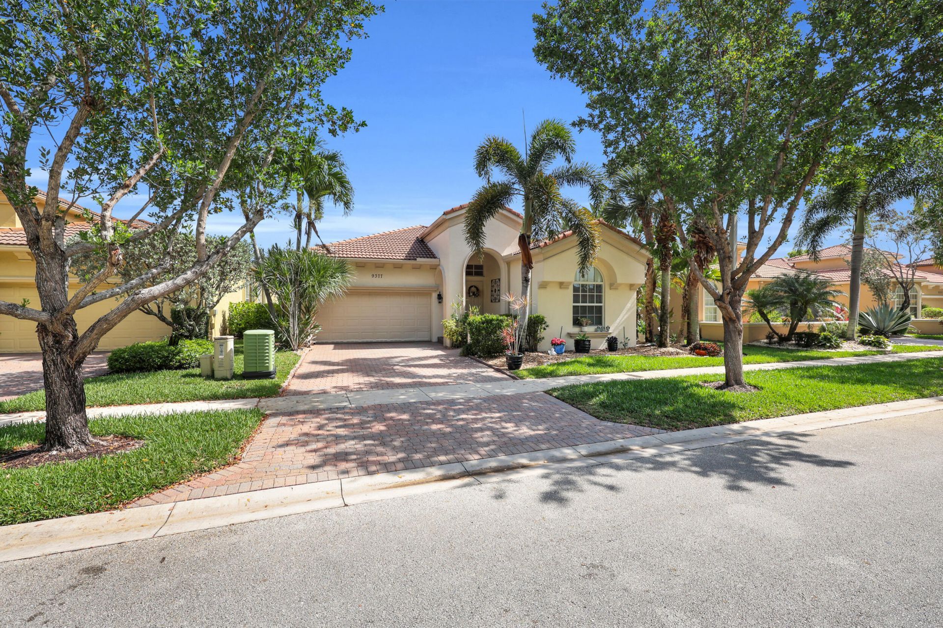 9377 Via Grande W, Wellington, FL 33411 Photo