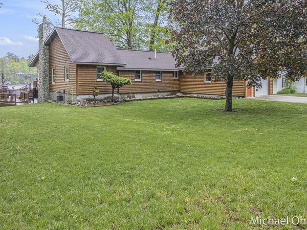 5182 Muskego Drive, Croton, MI 49337