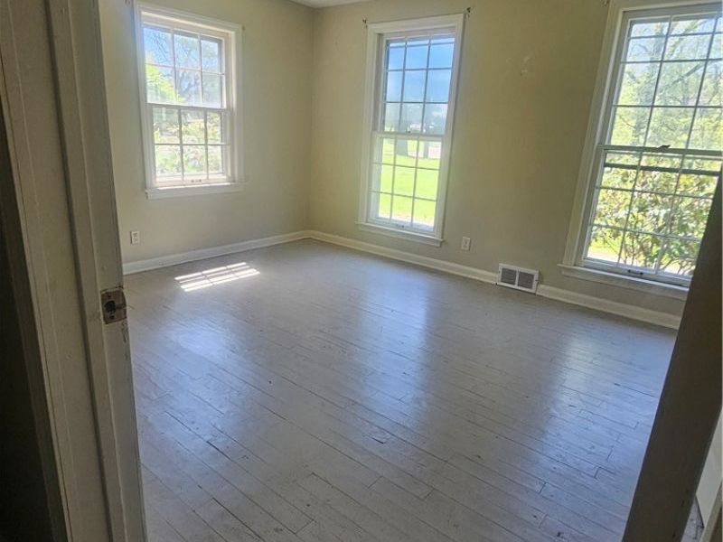 1075 Ghent Road, Akron, OH 44333 Photo 7