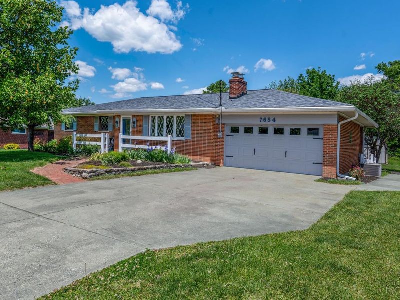 7654 Wendel Drive, West Chester, OH 45241 Photo 1